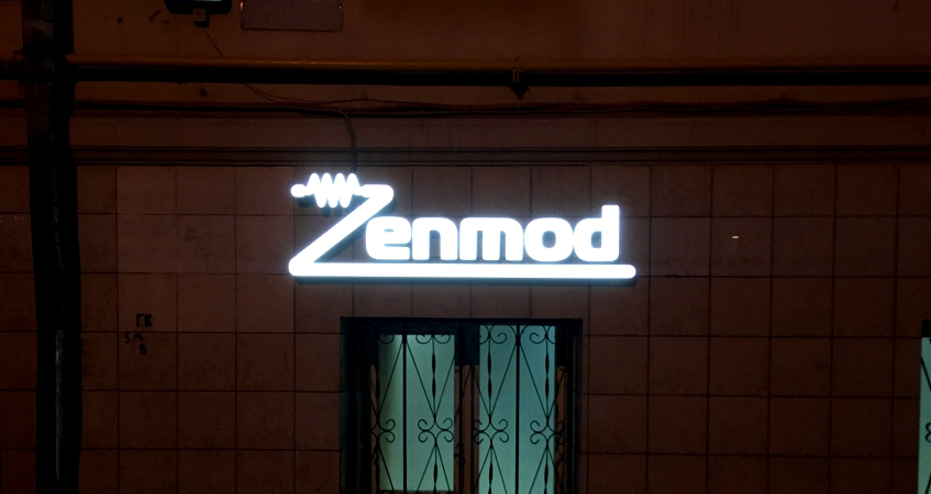 Вывеска магазина электронных сигарет и жидкостей Zenmod