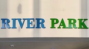 Комплект объёмных буквы из нержавеющей стали для ЖК «Ривер Парк»