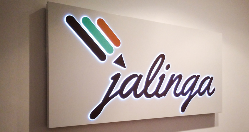 Офисная вывеска для разработчиков программного обеспечения Jalinga, фото