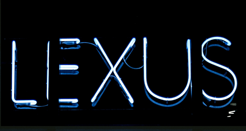 Неоновый светильник «LEXUS»