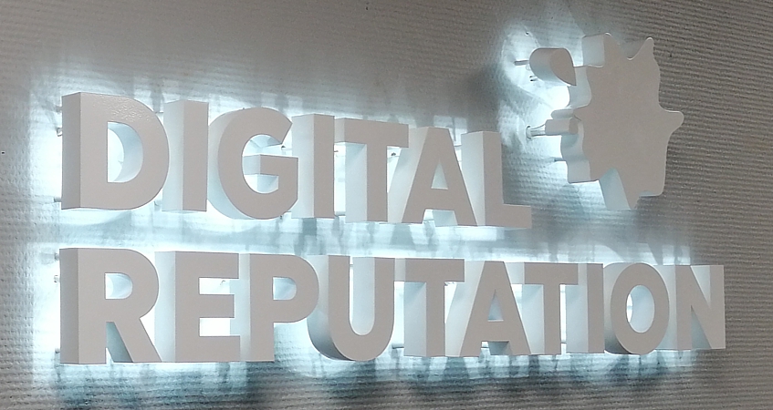 Оформление стен офиса для «Digital Reputation» 