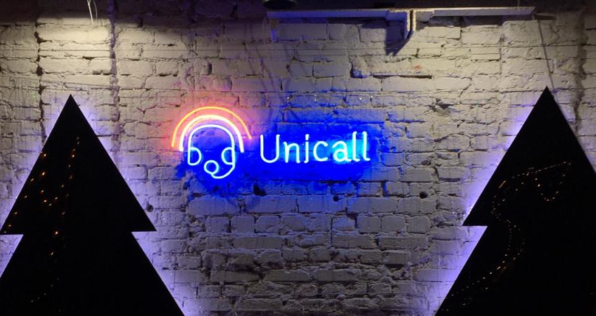 Вывеска неоновая для компании Unicall