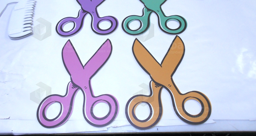 Иконки расчесок, ножниц и фена из пластика для парикмахерской, фото