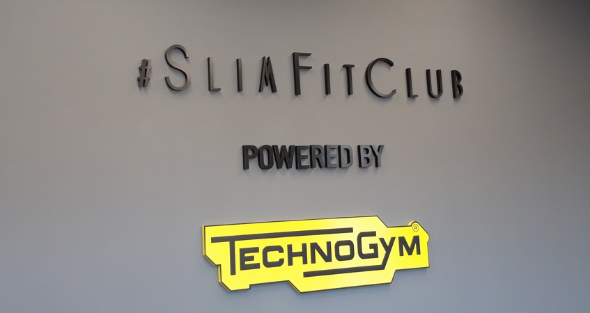 Вывеска из металла для интерьера #SlimFitClub