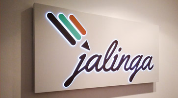 Офисная вывеска для разработчиков программного обеспечения Jalinga